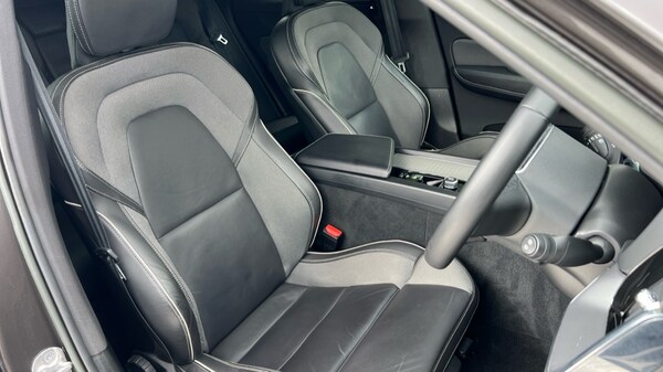 Used Volvo XC60 2022 for sale - 75610661: Photo 9
