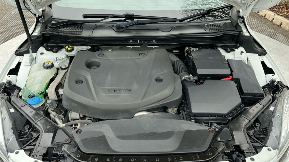 Used Volvo V40 2017 for sale - 77035989: Photo 16