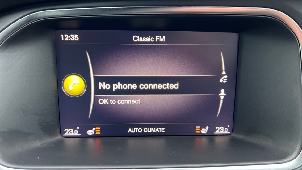 Used Volvo V40 2017 for sale - 77035989: Photo 42