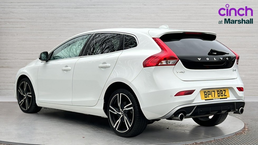 Used Volvo V40 2017 for sale - 77035989: Photo 5