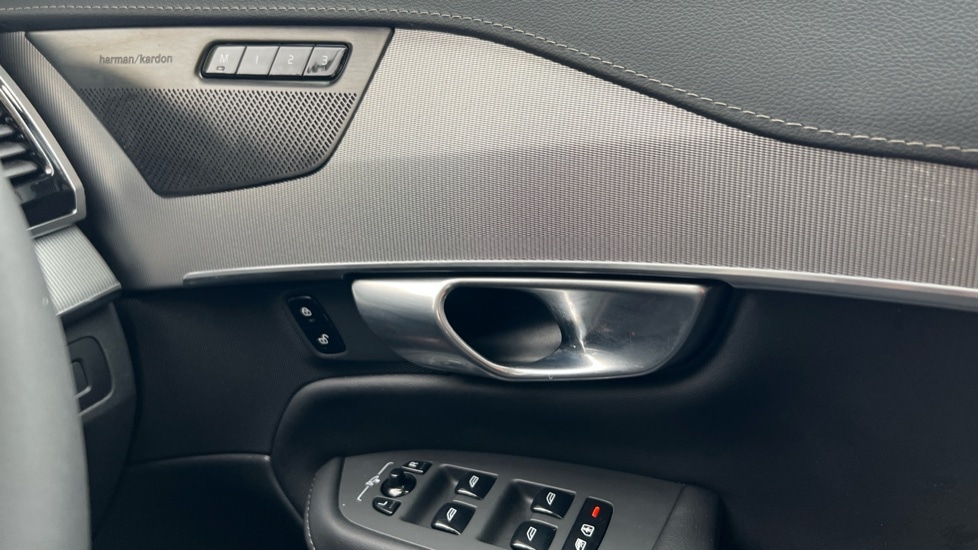 Used Volvo XC90 2023 for sale - 77031257: Photo 15