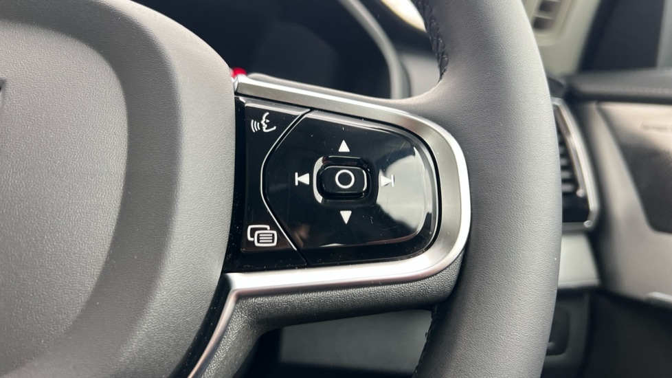 Used Volvo XC90 2023 for sale - 77031257: Photo 19