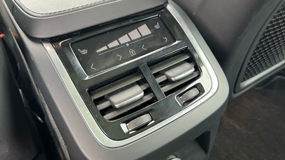 Used Volvo XC90 2023 for sale - 77031257: Photo 49