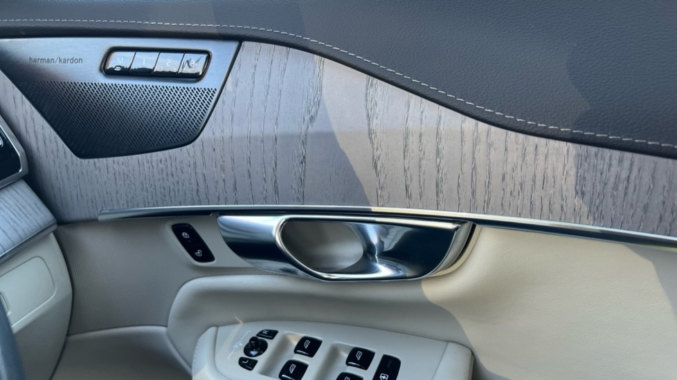 Used Volvo XC90 2024 for sale - 76873578: Photo 15