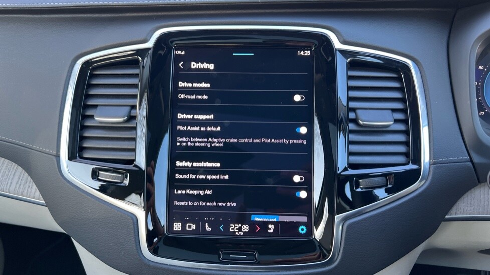 Used Volvo XC90 2024 for sale - 76873578: Photo 41