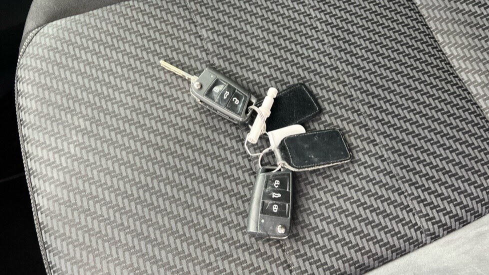 Used Volkswagen Polo 2020 for sale - 76766195: Photo 37