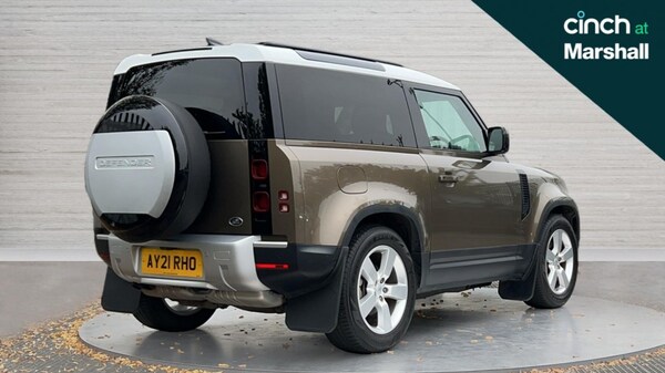 Used Land Rover Defender 2021 for sale - 76208805: Photo 3