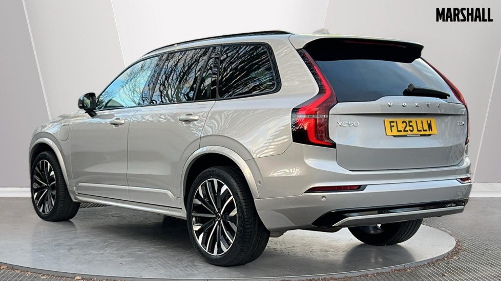 Used Volvo XC90 2025 for sale - 76602907: Photo 2