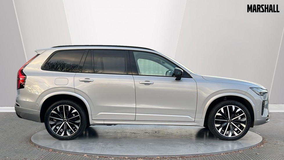 Used Volvo XC90 2025 for sale - 76602907: Photo 3