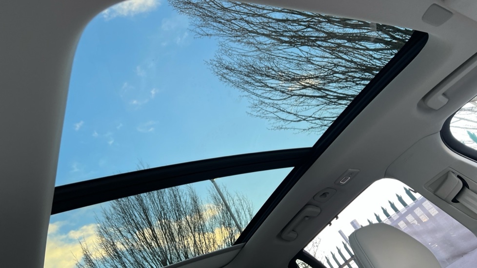 Used Volvo XC90 2025 for sale - 76602907: Photo 44