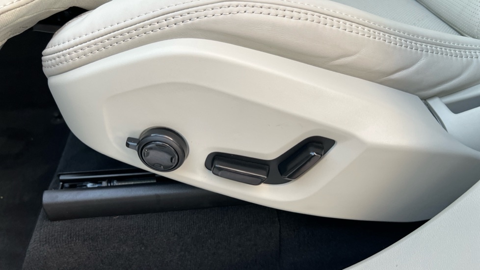 Used Volvo XC90 2025 for sale - 76602907: Photo 46