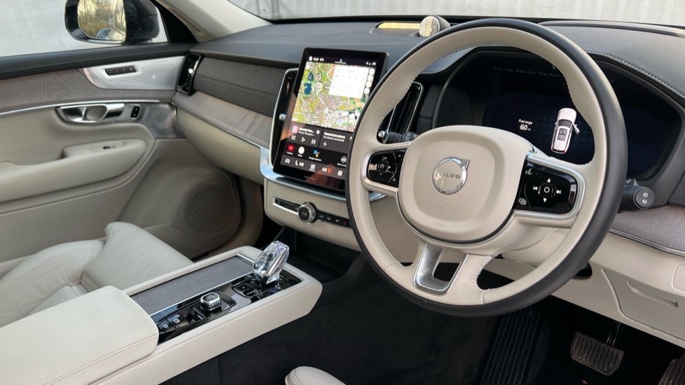 Used Volvo XC90 2025 for sale - 76602907: Photo 5