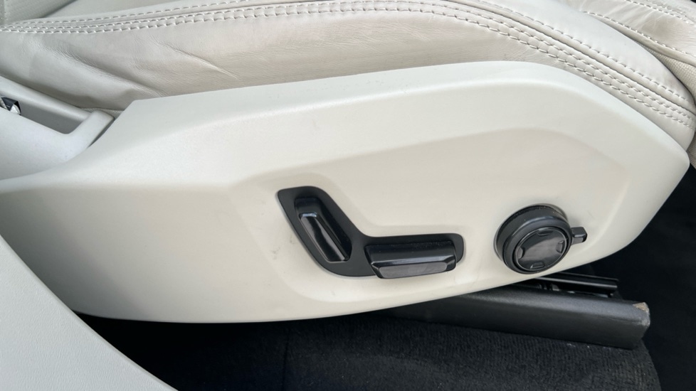 Used Volvo XC90 2025 for sale - 76602907: Photo 51