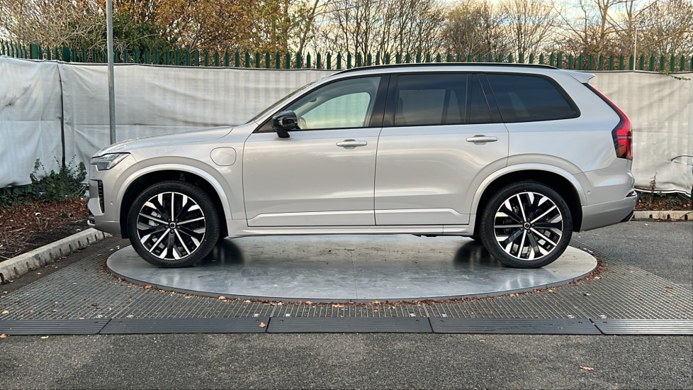 Used Volvo XC90 2025 for sale - 76602907: Photo 8