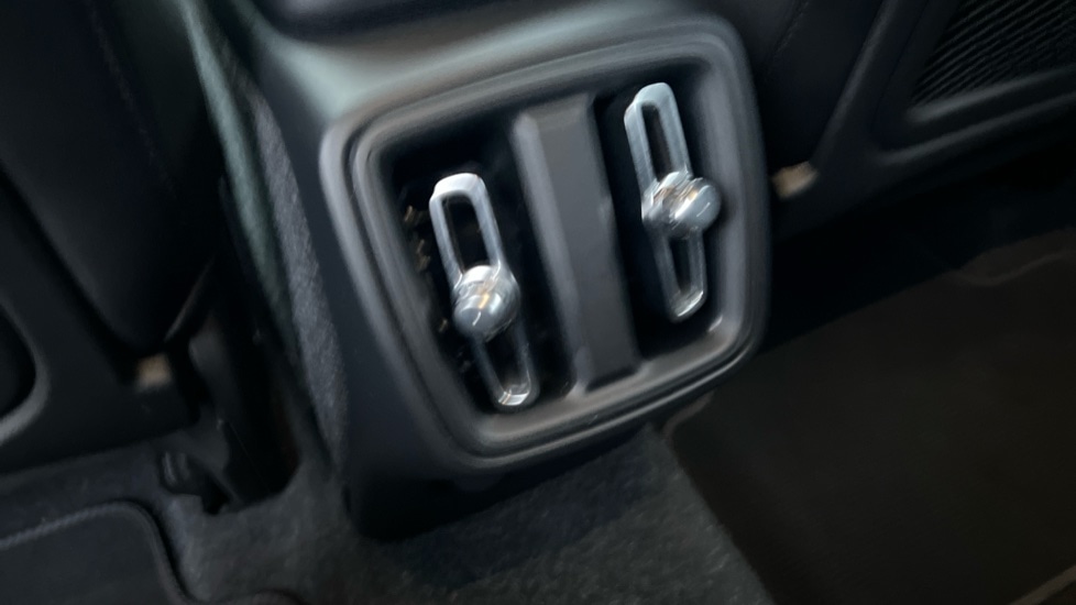 Used Volvo XC40 2020 for sale - 76766114: Photo 32