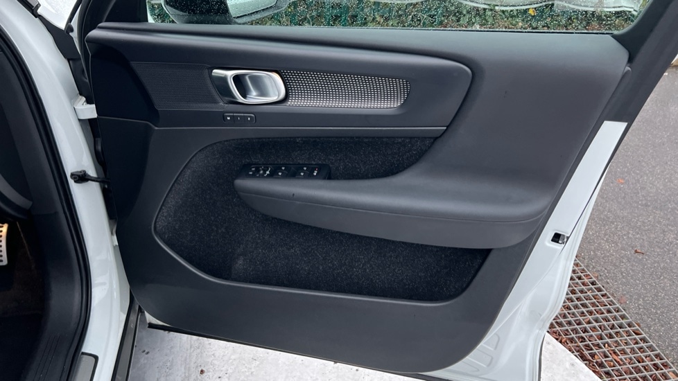 Used Volvo XC40 2020 for sale - 76766114: Photo 42