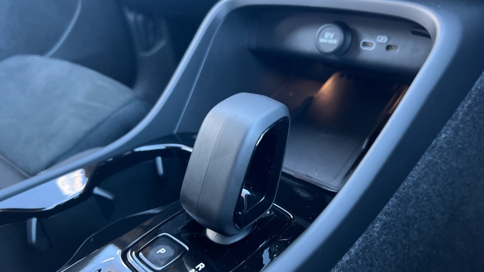 Used Volvo XC40 2025 for sale - 76894795: Photo 14