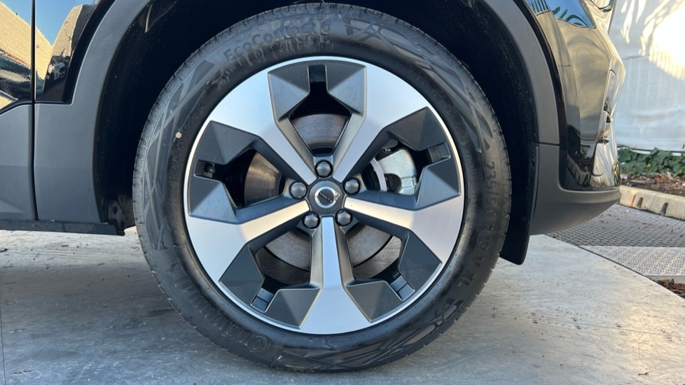 Used Volvo XC40 2025 for sale - 76894795: Photo 16