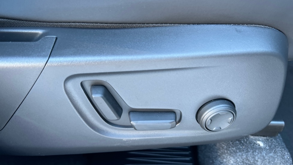 Used Volvo XC40 2025 for sale - 76894795: Photo 49