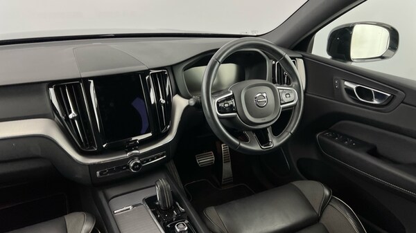 Used Volvo XC60 2021 for sale - 76297554: Photo 8