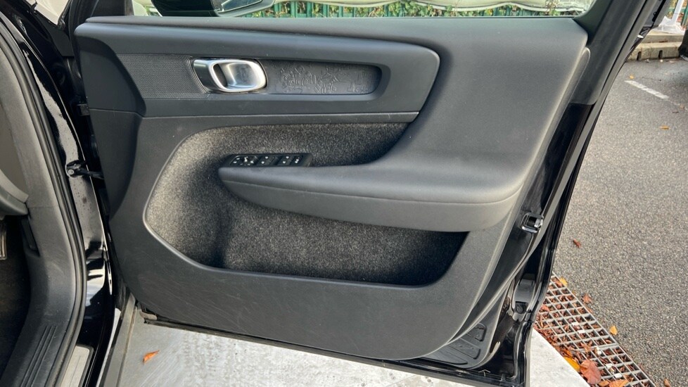 Used Volvo C40 2023 for sale - 76602958: Photo 48