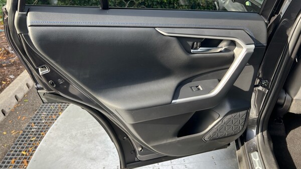 Used Toyota RAV4 2021 for sale - 75783799: Photo 39