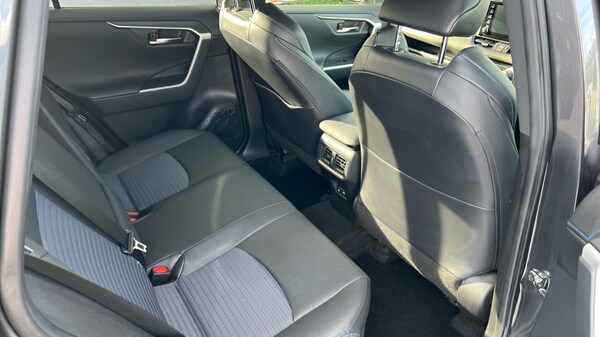 Used Toyota RAV4 2021 for sale - 75783799: Photo 40