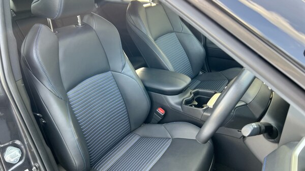 Used Toyota RAV4 2021 for sale - 75783799: Photo 43