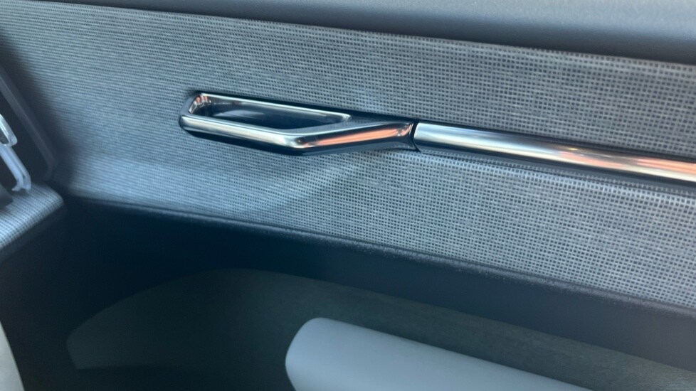 Used Volvo EX30 2025 for sale - 75472391: Photo 15