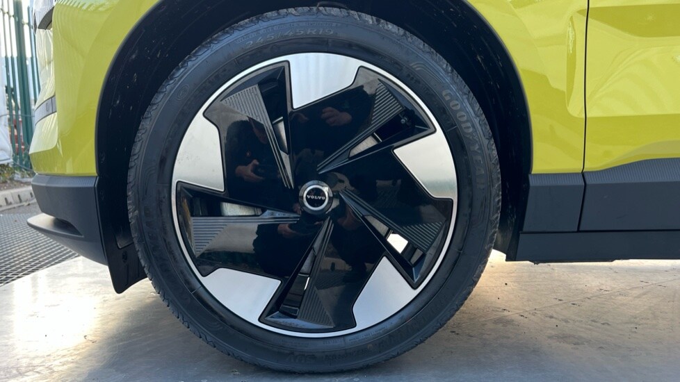 Used Volvo EX30 2025 for sale - 75472391: Photo 25