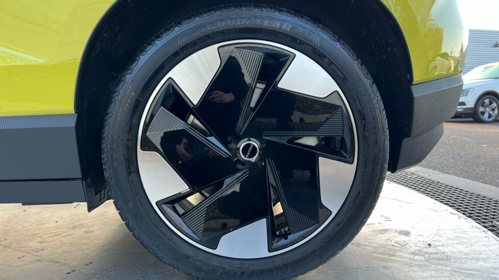 Used Volvo EX30 2025 for sale - 75472391: Photo 26