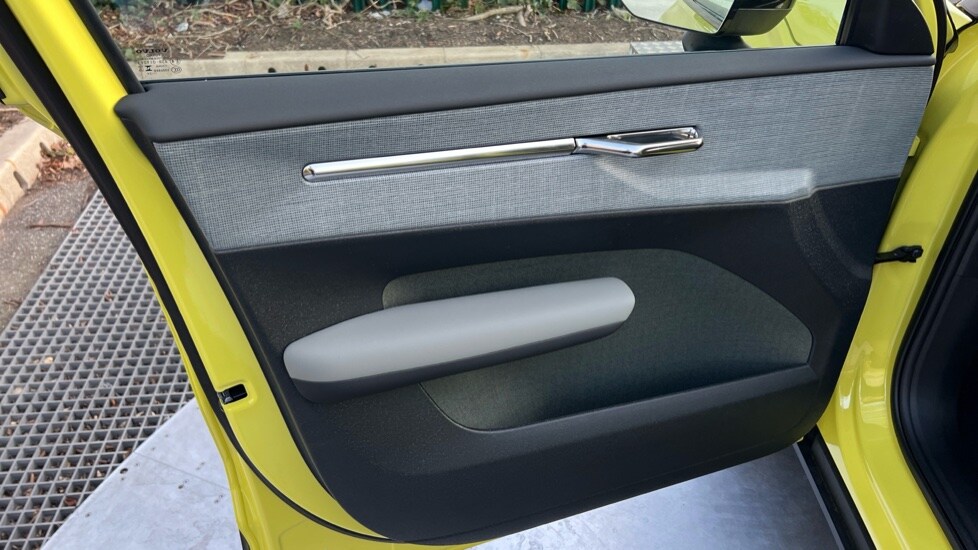 Used Volvo EX30 2025 for sale - 75472391: Photo 44