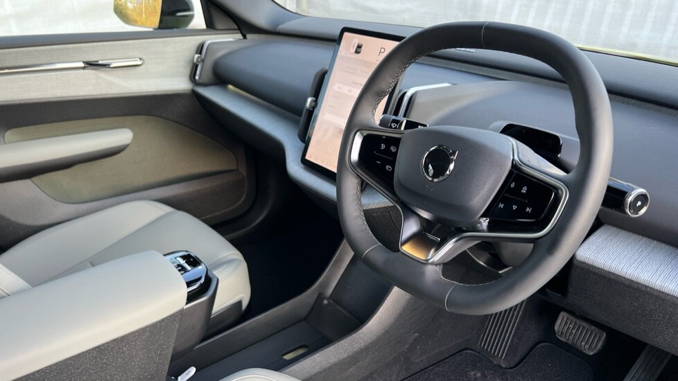 Used Volvo EX30 2025 for sale - 75472391: Photo 5