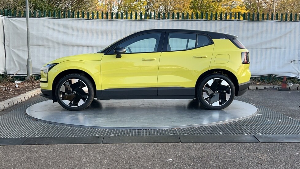 Used Volvo EX30 2025 for sale - 75472391: Photo 8