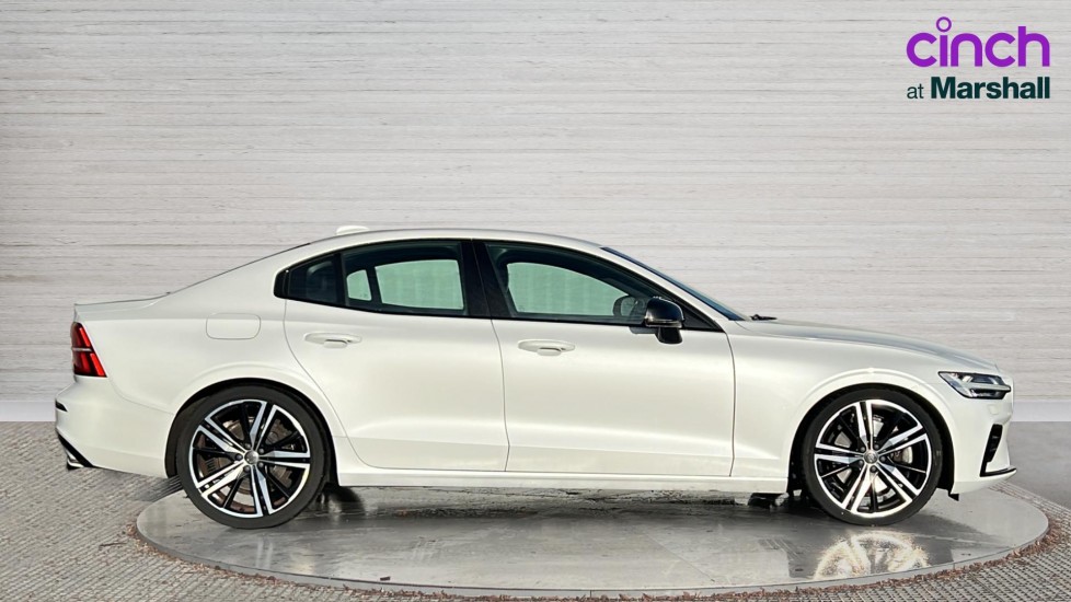 Used Volvo S60 2019 for sale - 76942928: Photo 2