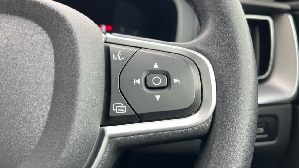 Used Volvo XC60 2022 for sale - 76514940: Photo 19