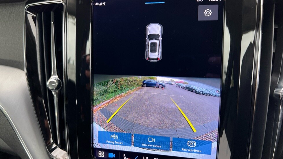 Used Volvo XC60 2022 for sale - 76514940: Photo 56