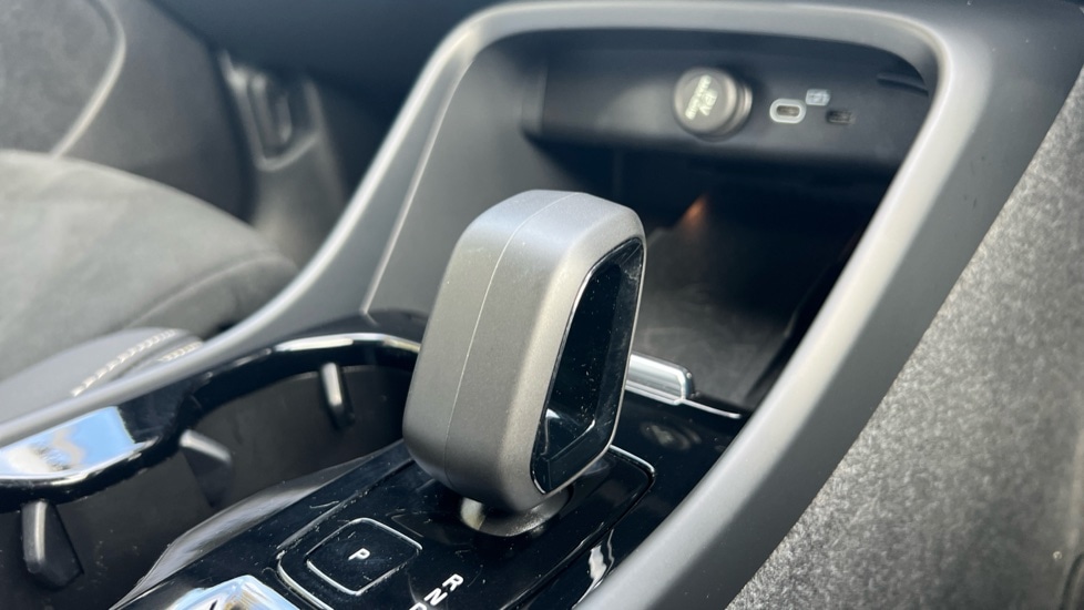 Used Volvo XC40 2023 for sale - 76528946: Photo 14