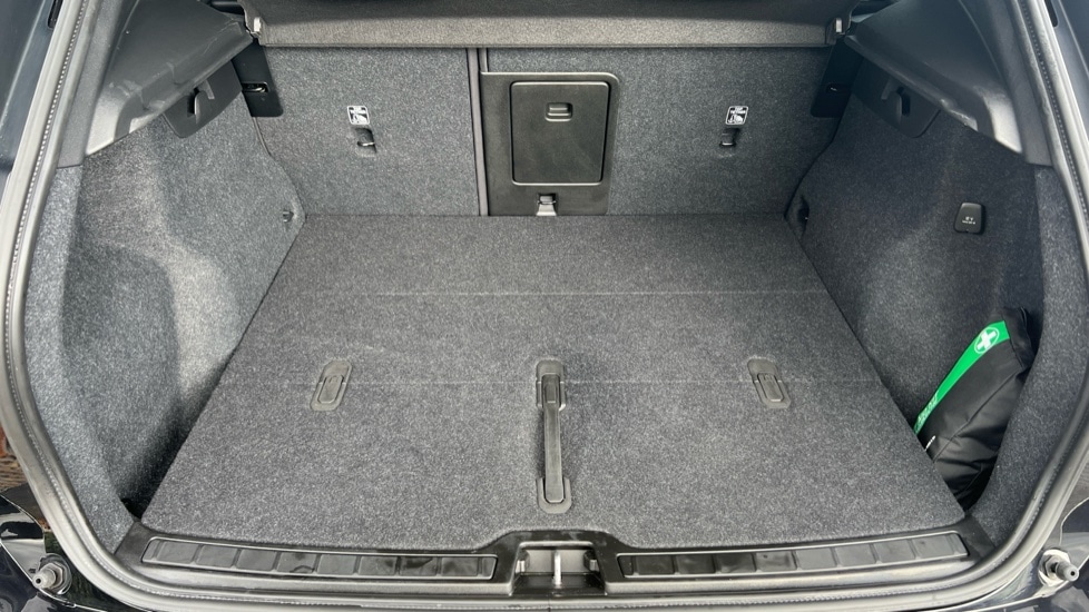 Used Volvo XC40 2023 for sale - 76528946: Photo 17