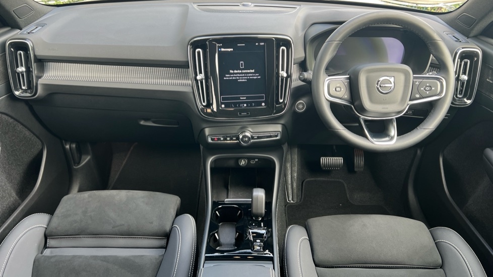 Used Volvo XC40 2023 for sale - 76528946: Photo 21