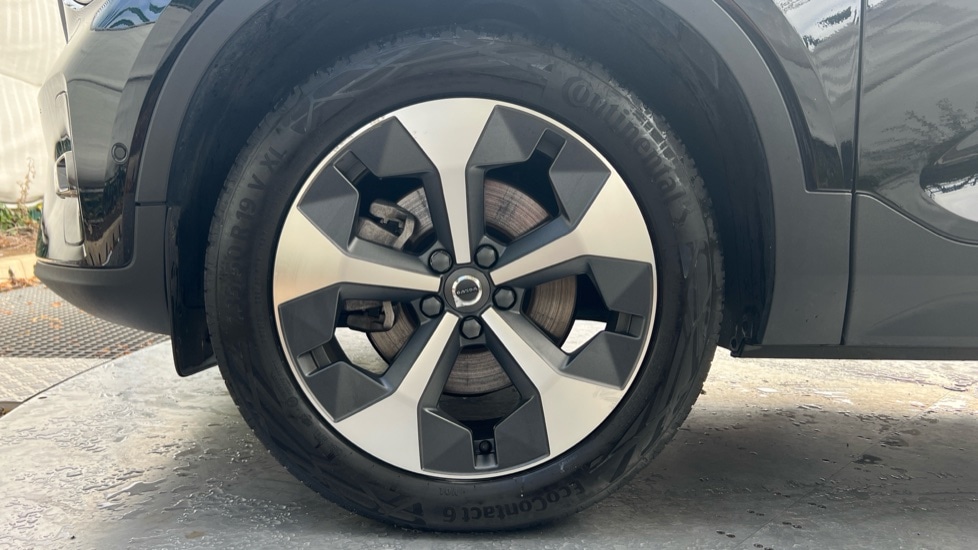 Used Volvo XC40 2023 for sale - 76528946: Photo 25