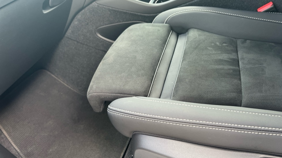 Used Volvo XC40 2023 for sale - 76528946: Photo 32