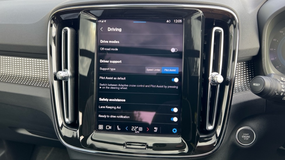 Used Volvo XC40 2023 for sale - 76528946: Photo 41