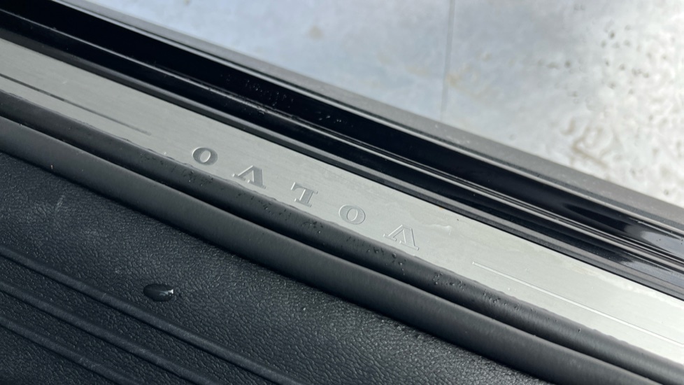 Used Volvo XC40 2023 for sale - 76528946: Photo 43