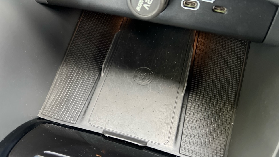 Used Volvo XC40 2023 for sale - 76528946: Photo 51