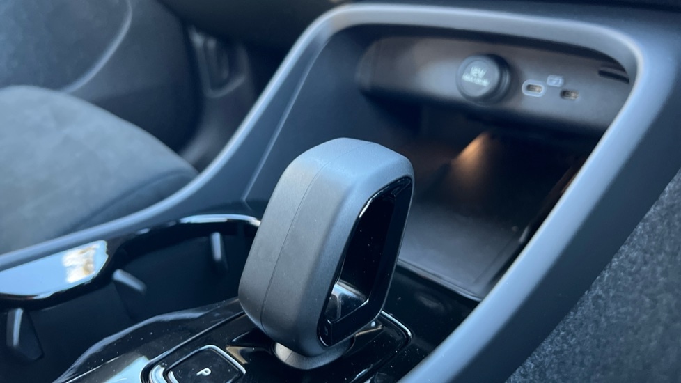 Used Volvo XC40 2025 for sale - 76894786: Photo 14