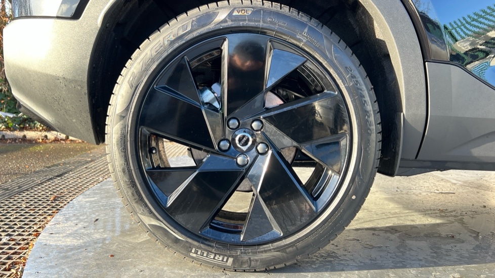 Used Volvo XC40 2025 for sale - 76894786: Photo 24