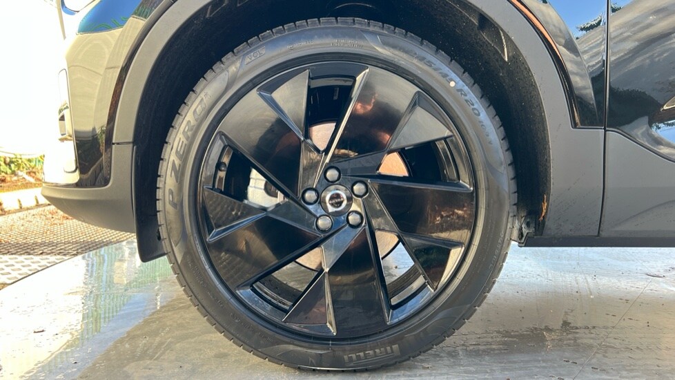 Used Volvo XC40 2025 for sale - 76894786: Photo 25