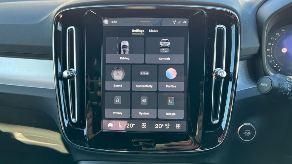 Used Volvo XC40 2025 for sale - 76894786: Photo 40