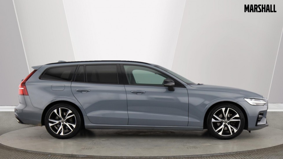 Used Volvo V60 2021 for sale - 76587081: Photo 2